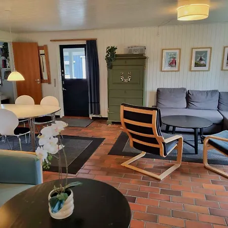 Cosy - 300 Meter From The Holiday home